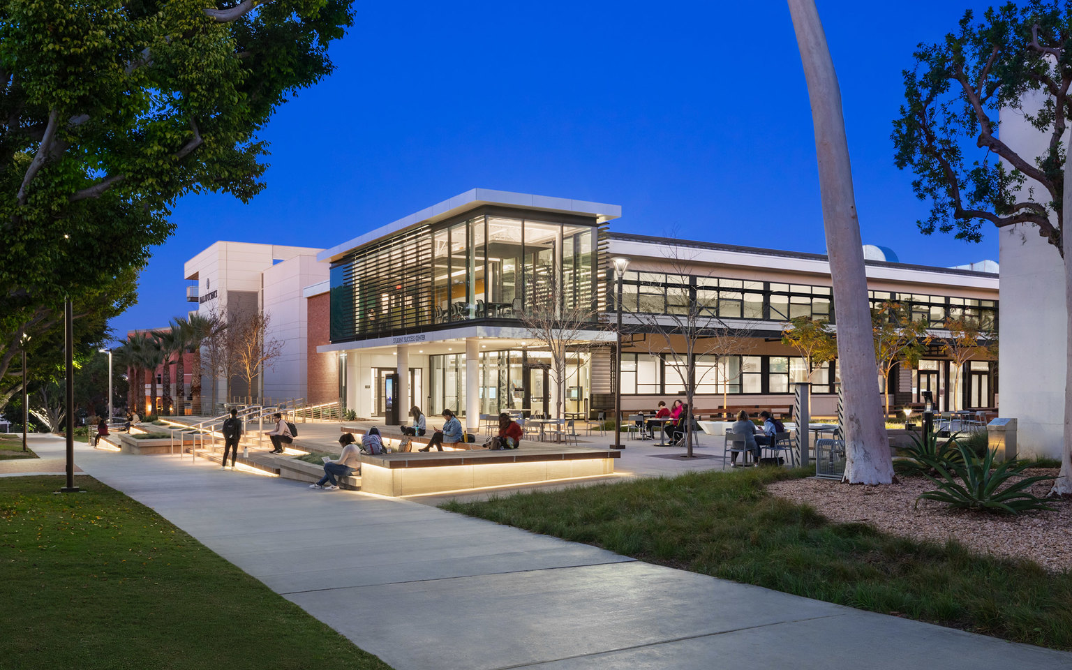 Cal State Long Beach | Student Success Center